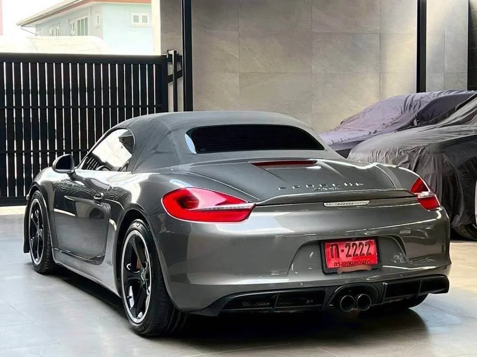 2014 Porsche Boxster and Cayman III 3