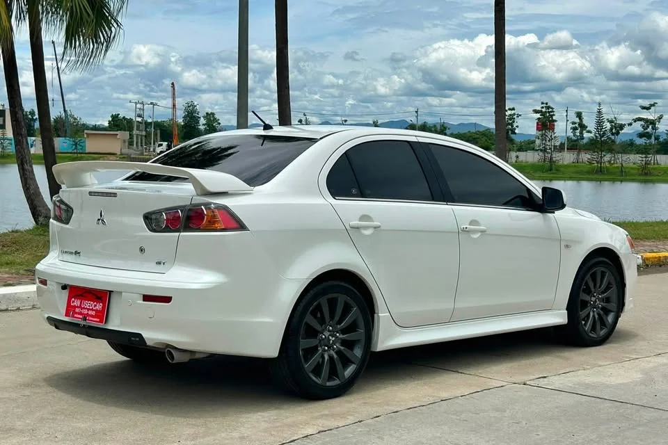 2013 Mitsubishi Lancer IX 2