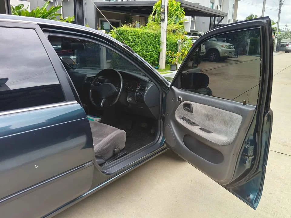 1995 Toyota Corolla Altis VII (E100) 3