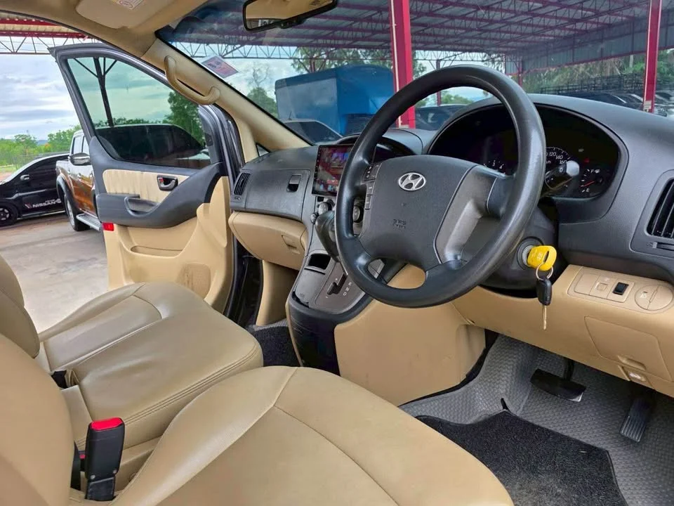 2011 Hyundai H-1 II 2