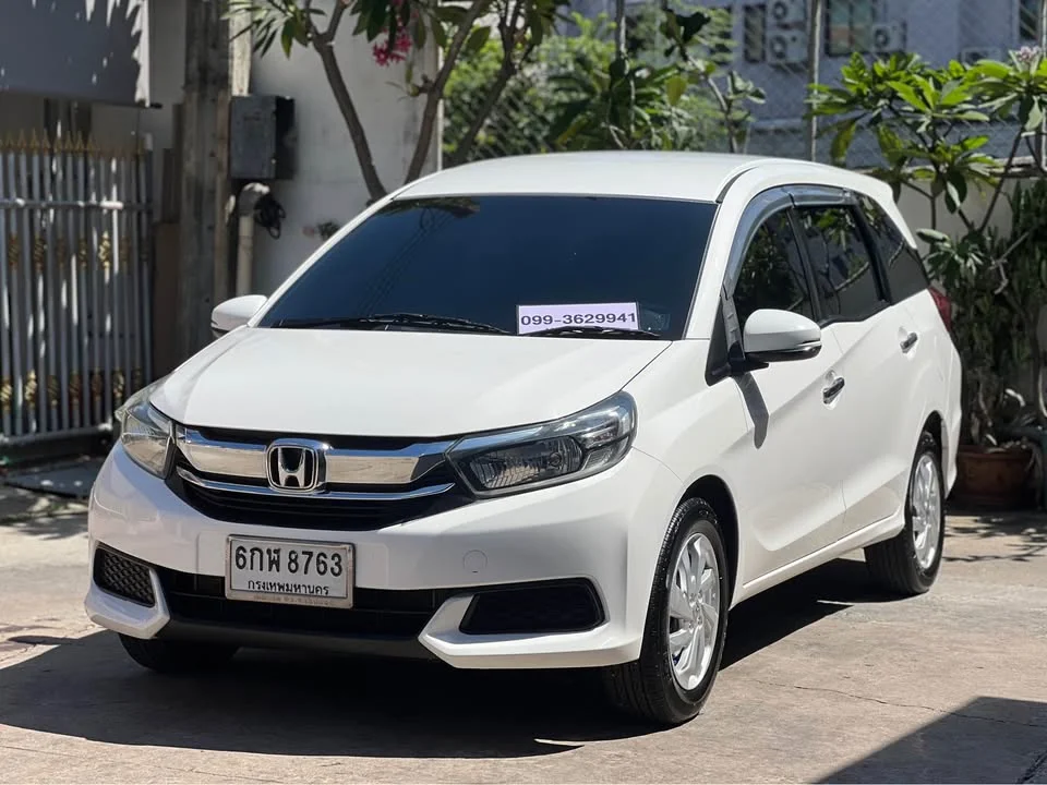 2017 Honda Mobilio II 2