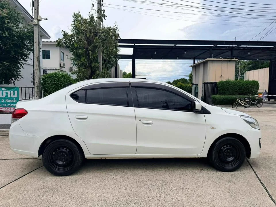 2012 Mitsubishi Attrage VI 2
