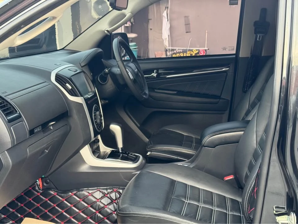 2019 Isuzu MU-X I 3