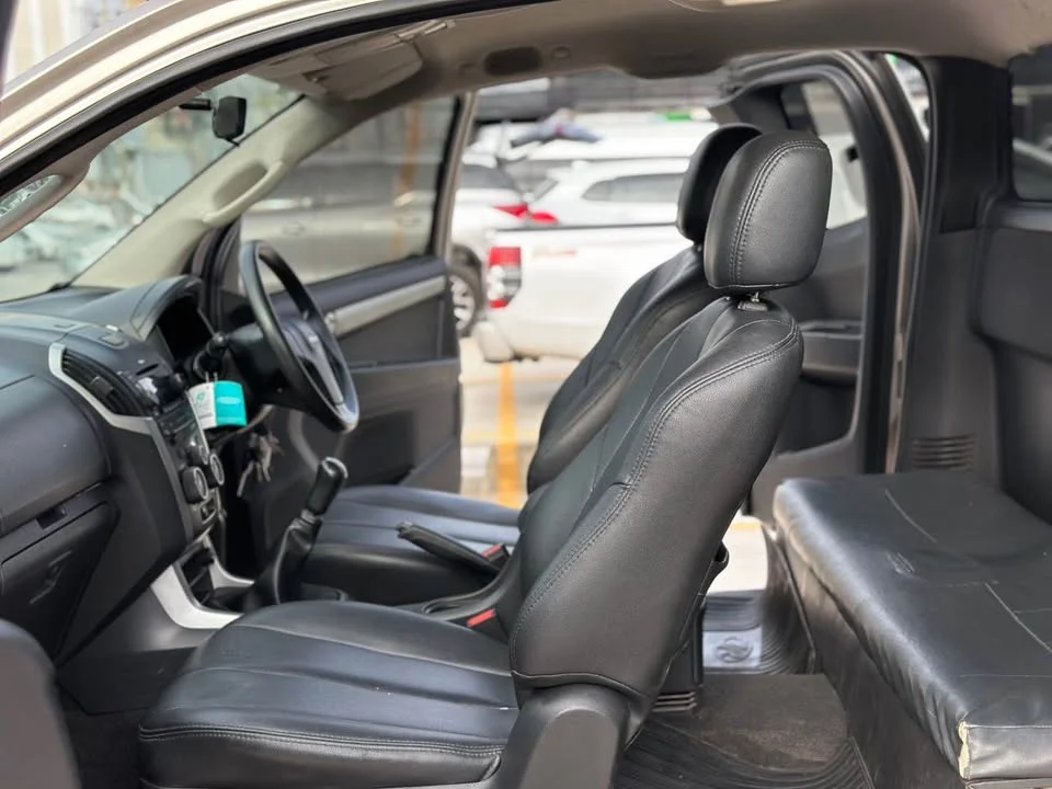 2012 Isuzu D-Max II (RT) 2