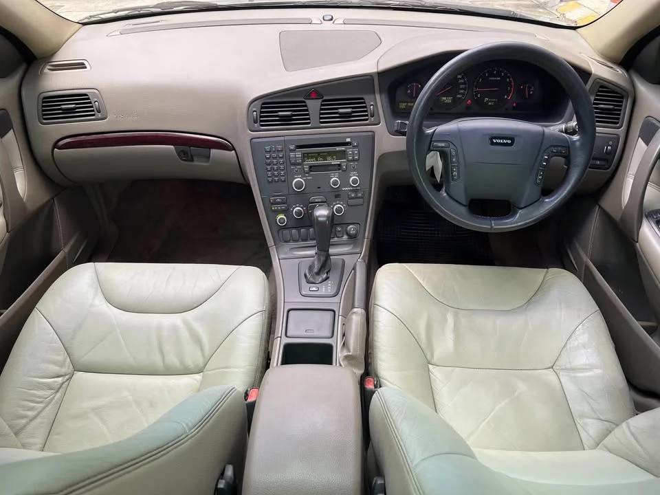 2002 Volvo V70 II 2