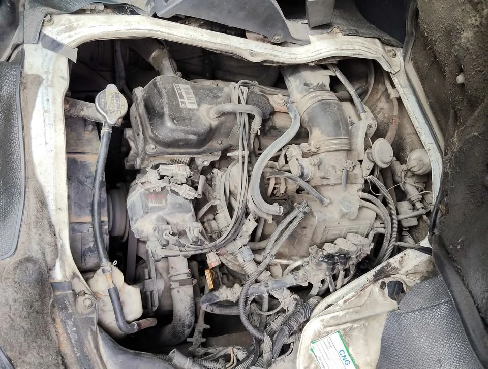 2001 Toyota Commuter IV (H100) 2
