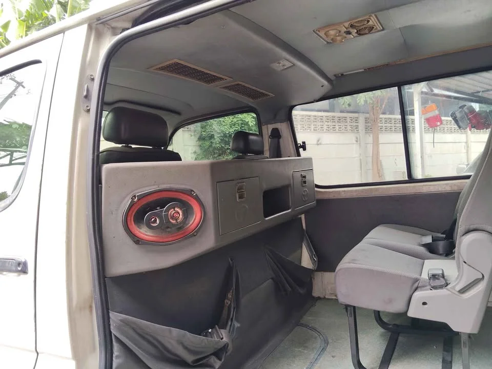 2001 Toyota Commuter IV (H100) 3