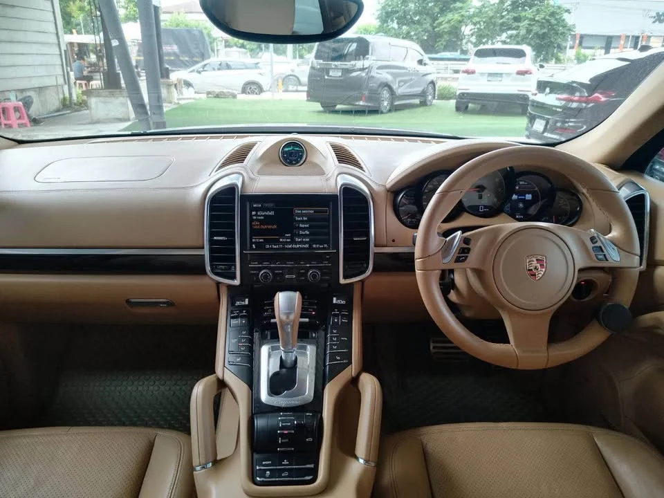 2013 Porsche Cayenne II 3