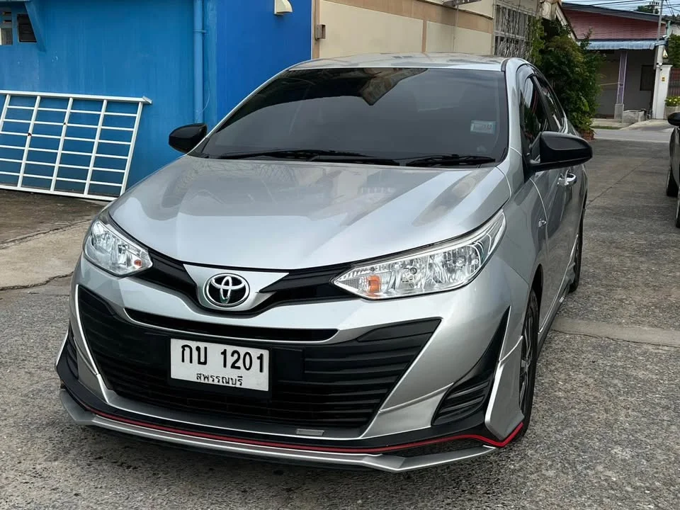 2019 Toyota Yaris ATIV III 2