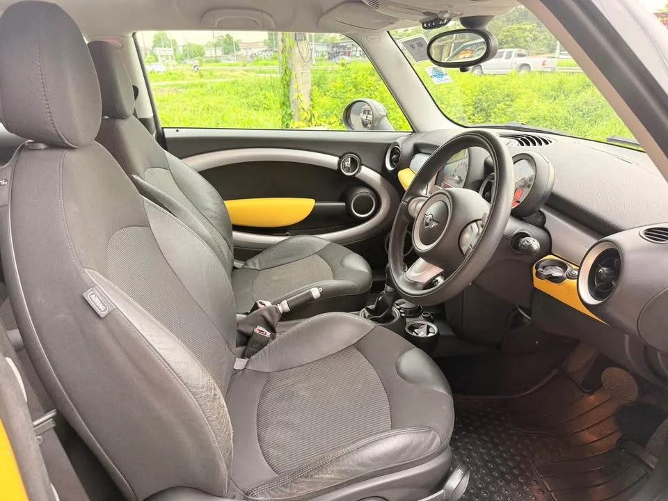 2008 Mini Hatch  III 2