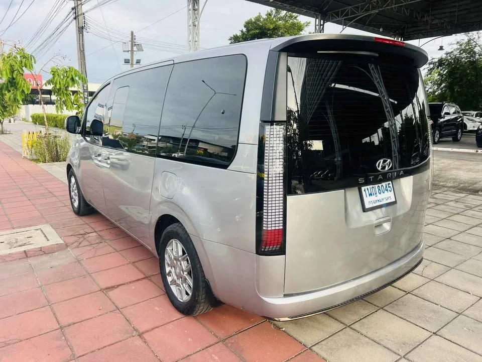 2022 Hyundai Staria US4 2