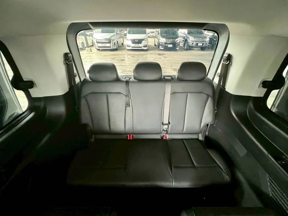 2024 Hyundai Staria US4 3