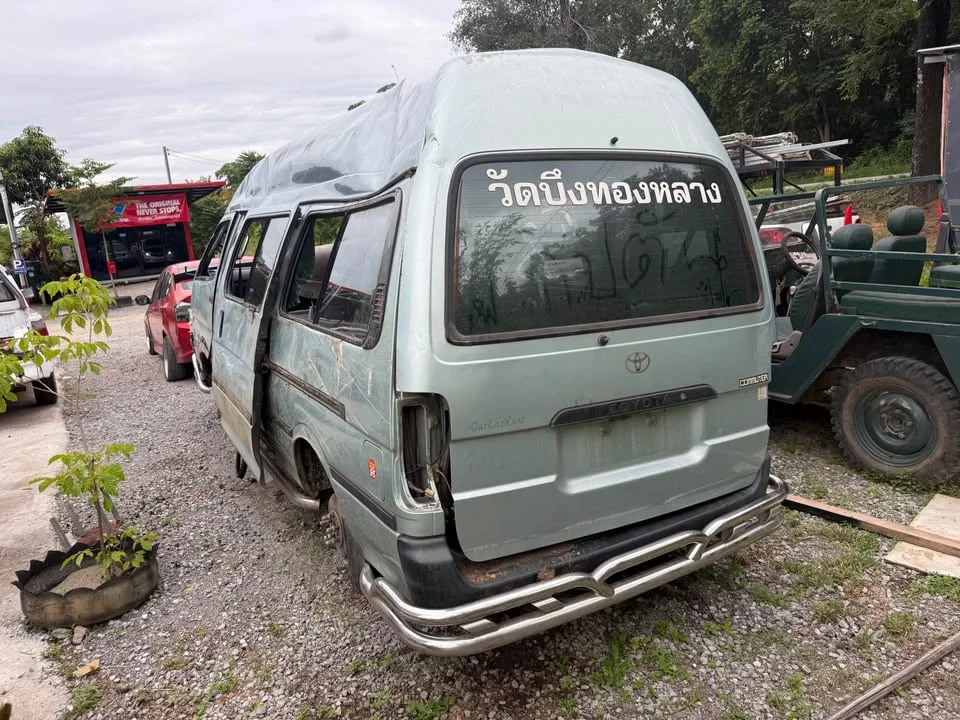 2001 Toyota Commuter IV (H100) 3