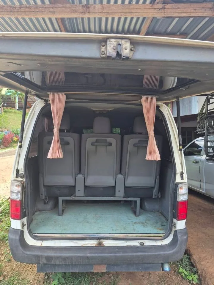 2004 Toyota Commuter IV (H100) 2