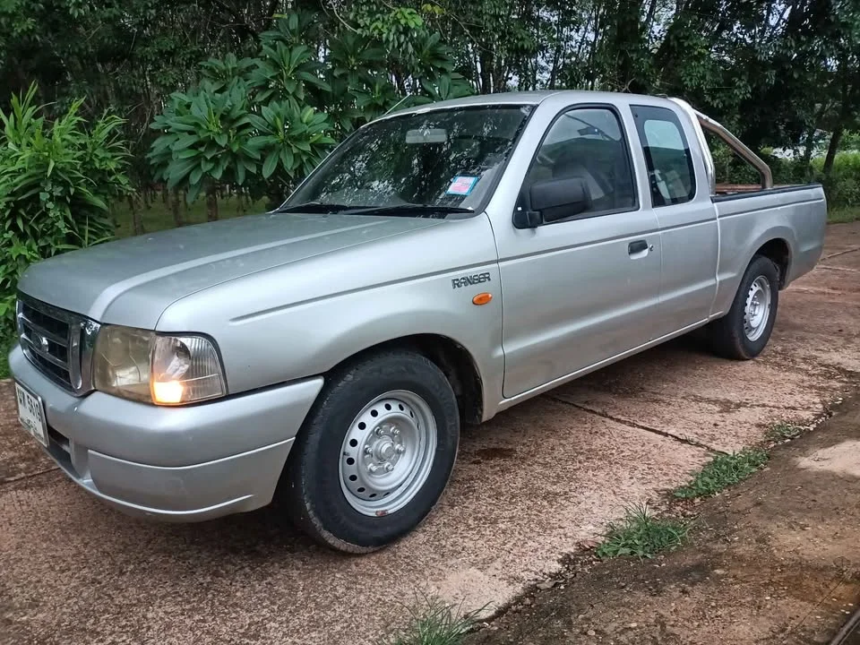 2004 Ford Everest I 3