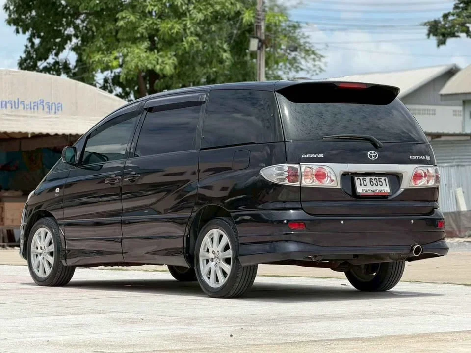 2002 Toyota Estima II 3