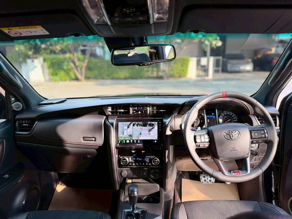 2024 Toyota Fortuner II 3