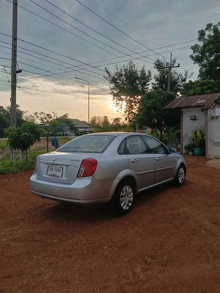 2010 Chevrolet Optra 3