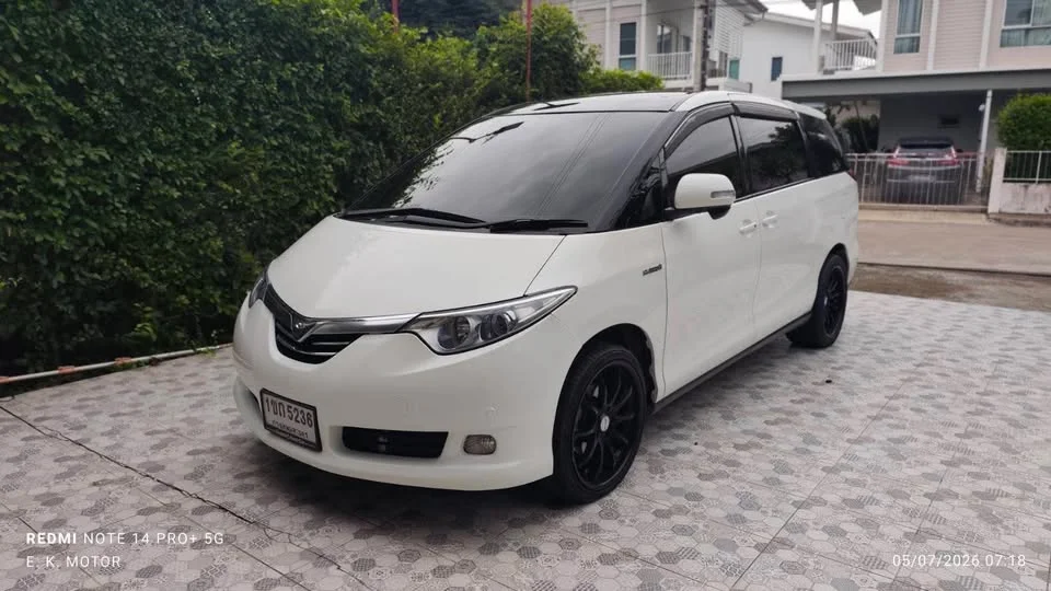2008 Toyota Estima III 2