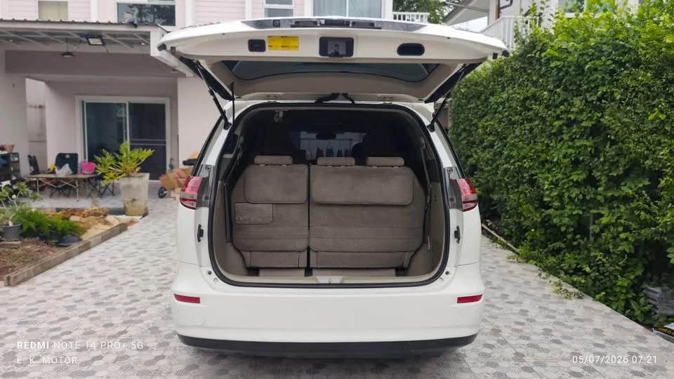 2008 Toyota Estima III 2