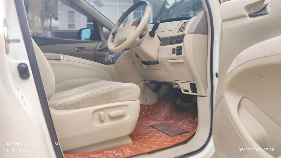 2008 Toyota Estima III 3