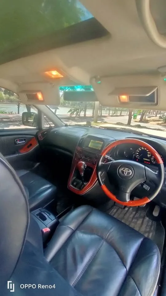 2002 Toyota Harrier I 2