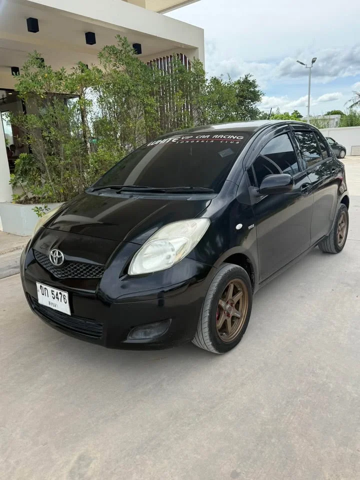 2012 Toyota Yaris II 3