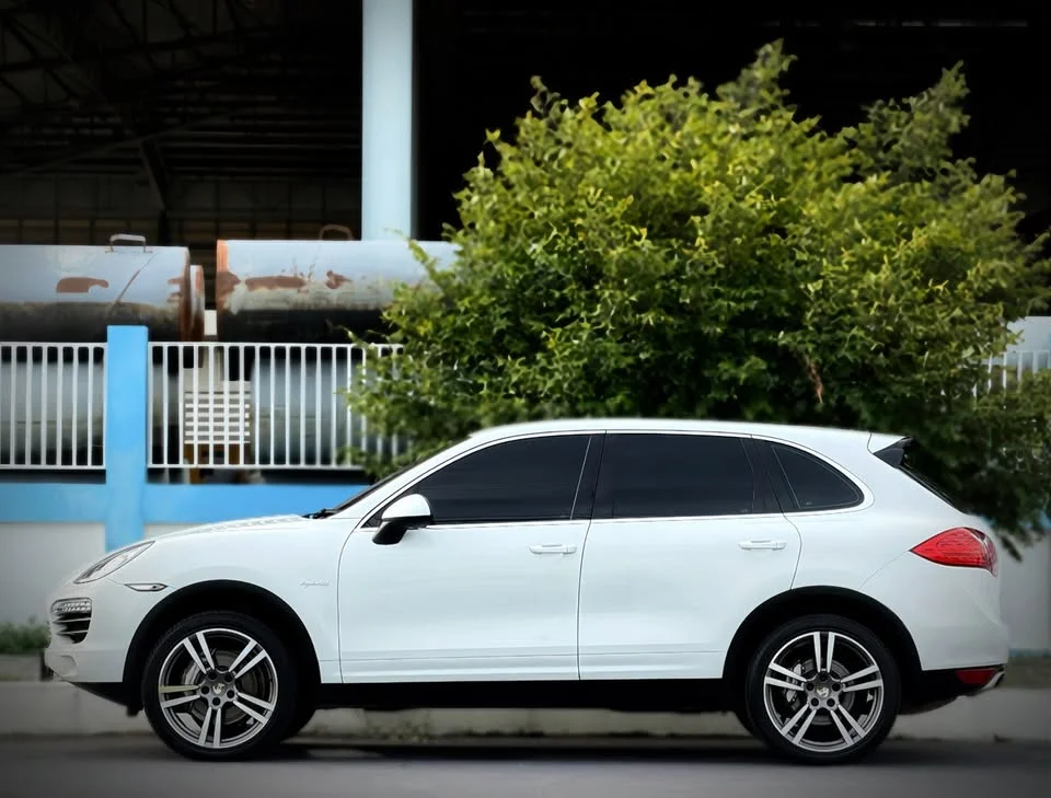 2014 Porsche Cayenne II 3