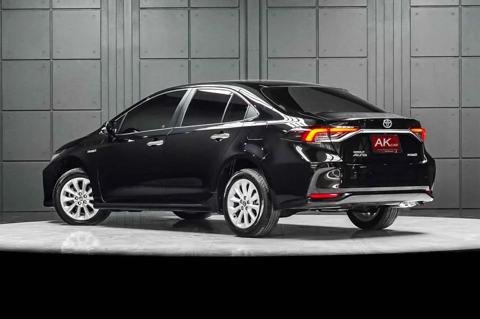 2019 Toyota Corolla Altis XII (E210) 3