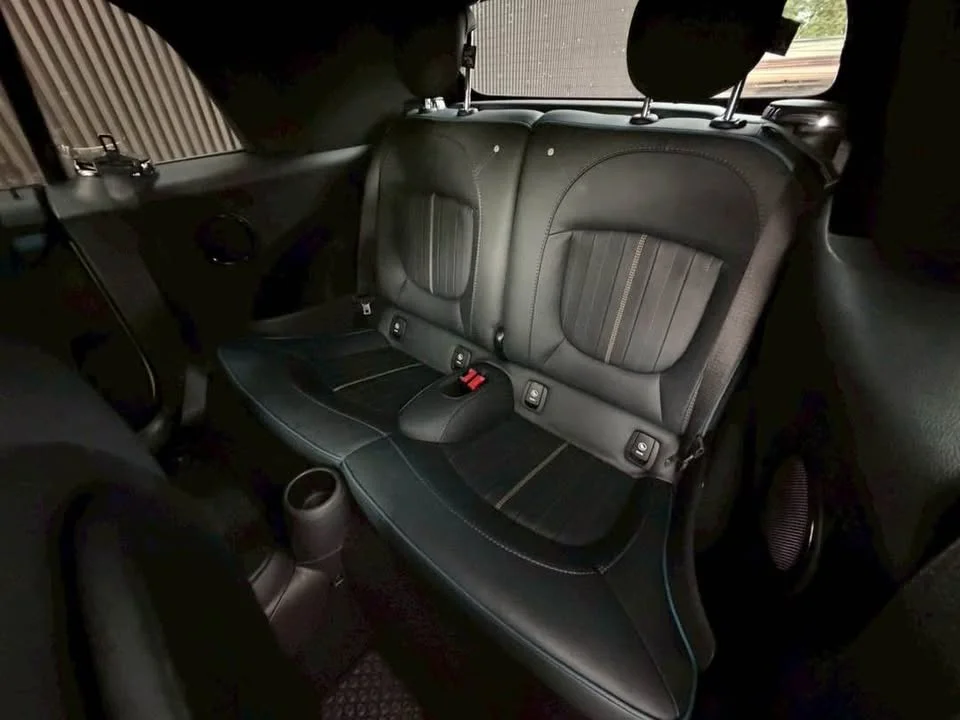 2022 Mini Hatch  III 3