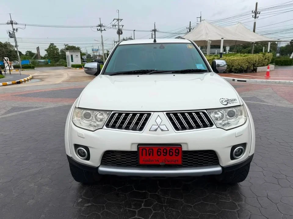 2013 Mitsubishi Pajero Sport II 3