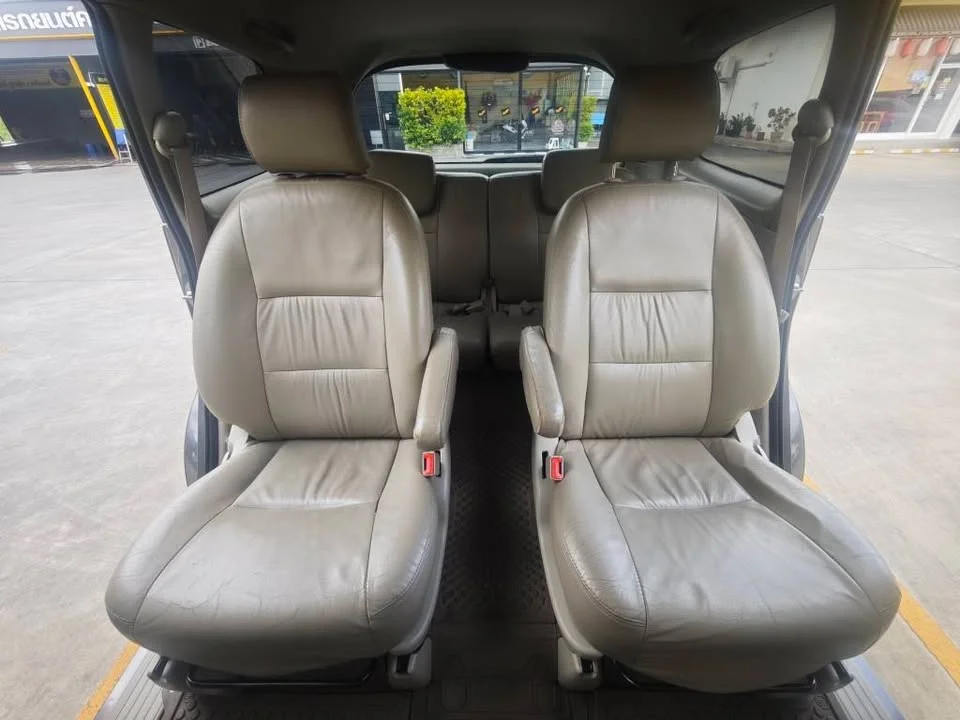 2013 Toyota Innova I 2