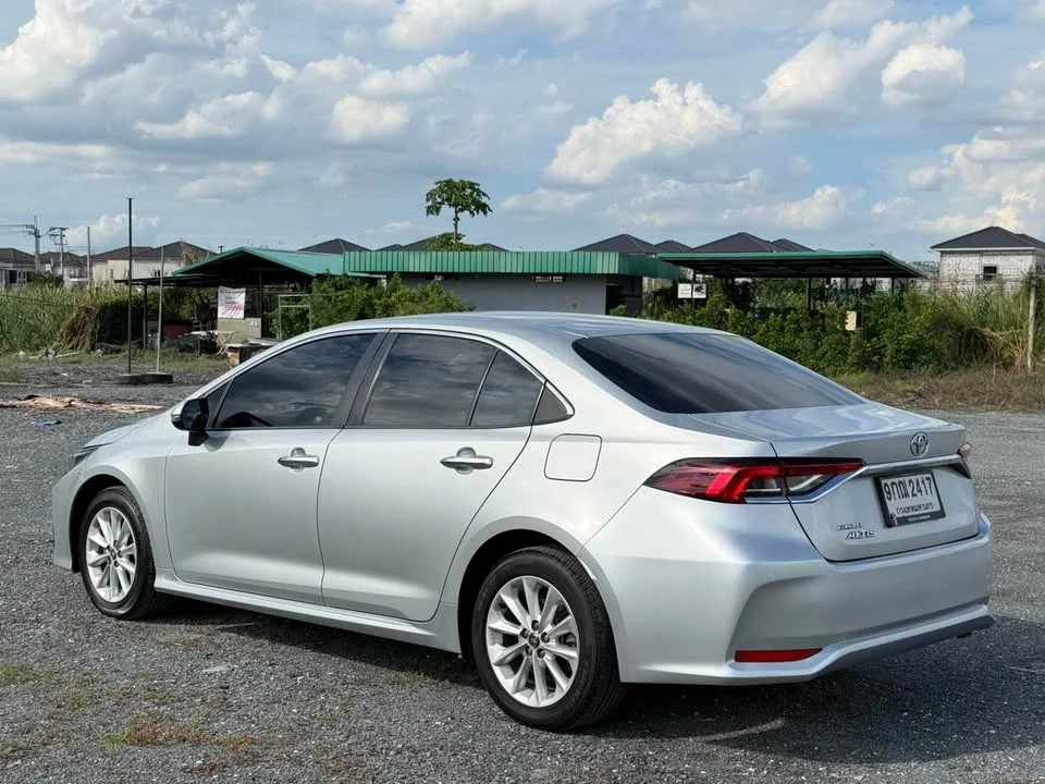 2019 Toyota Corolla Altis XII (E210) 3
