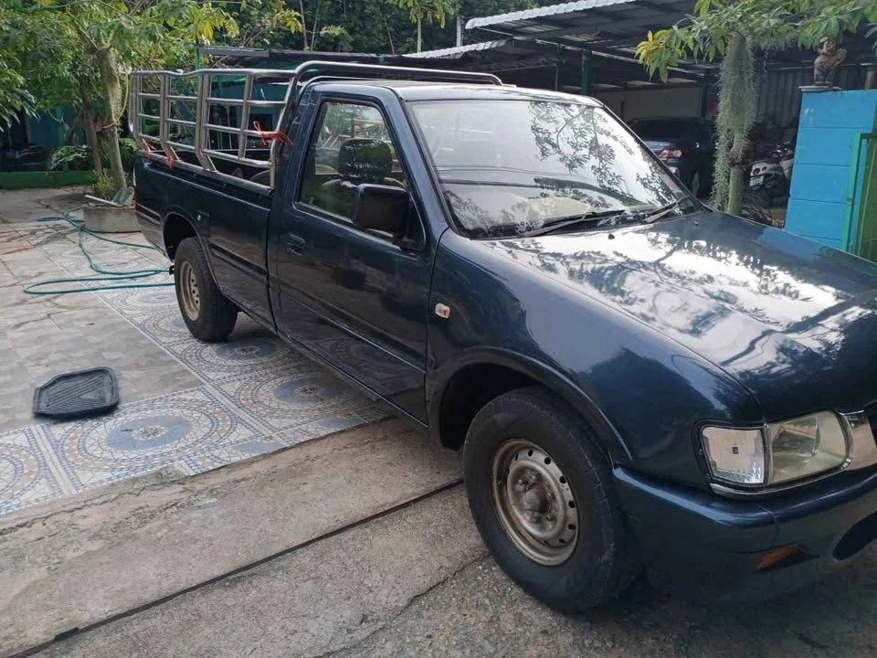 1997 Isuzu Faster Dragon Eyes III 2