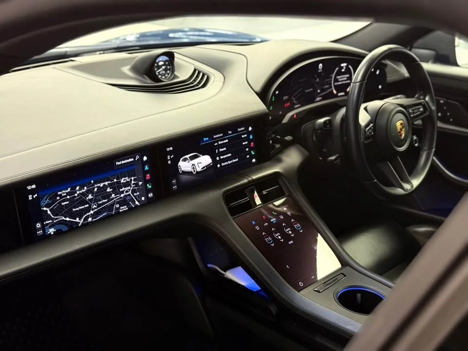 2022 Porsche Taycan 9J1 2