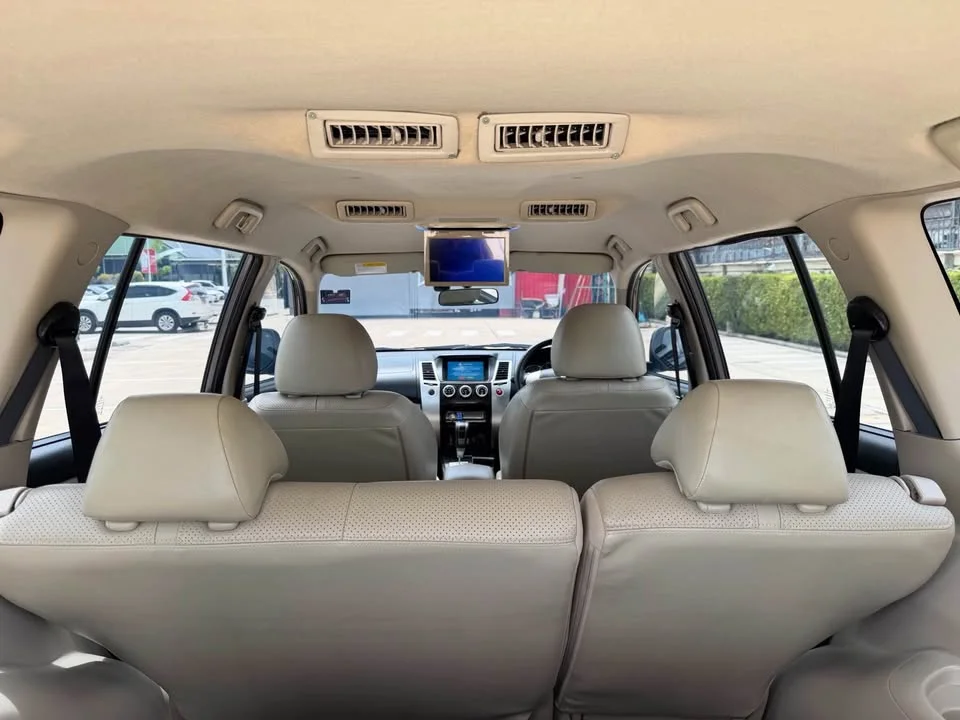 2012 Mitsubishi Pajero Sport II 2