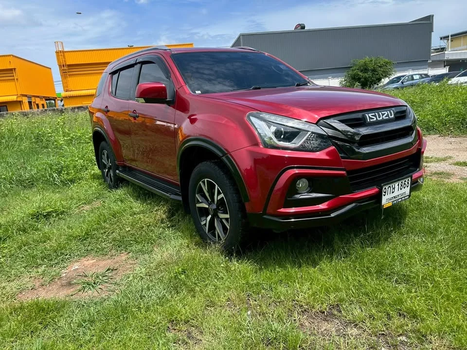 2020 Isuzu MU-X I 3