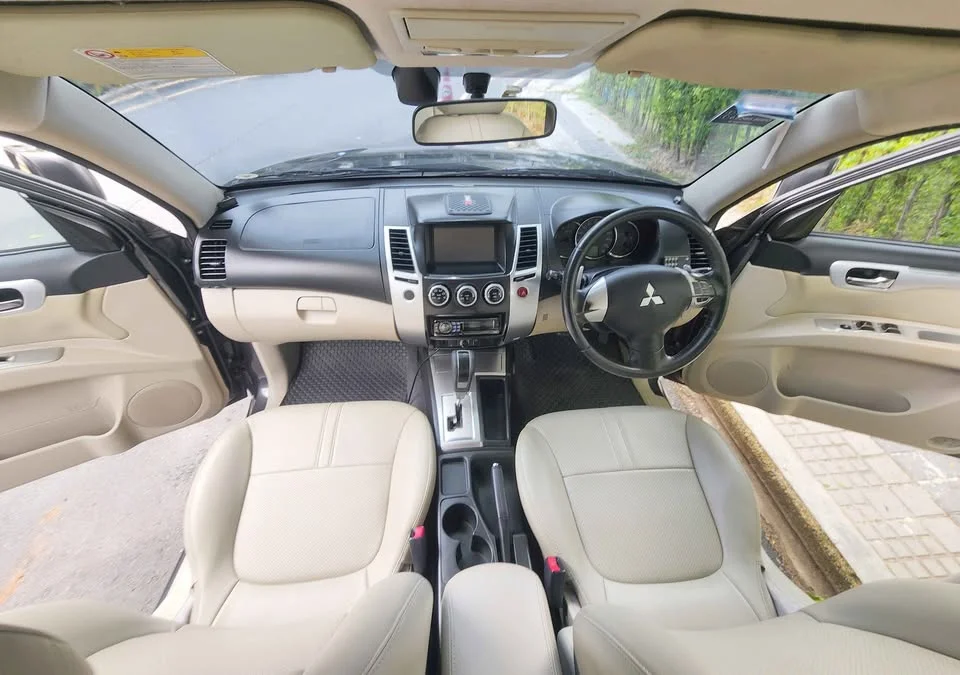 2013 Mitsubishi Pajero Sport II 3