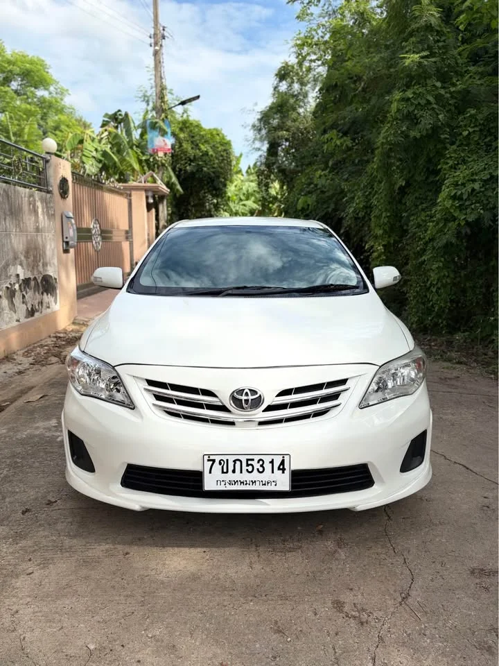 2013 Toyota Corolla Altis X (E140) 2