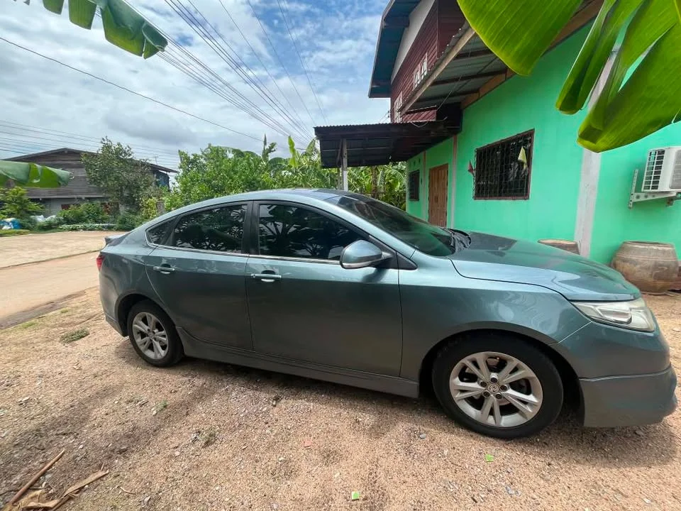 2016 MG 5 I  3