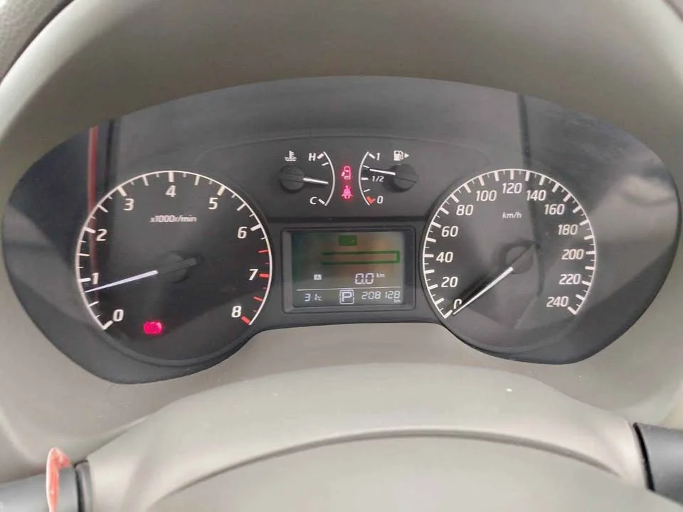 2013 Nissan Sylphy III (B17) 2