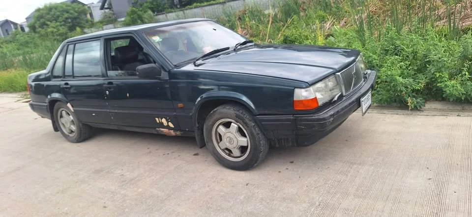 1995 Volvo 900 Series 2