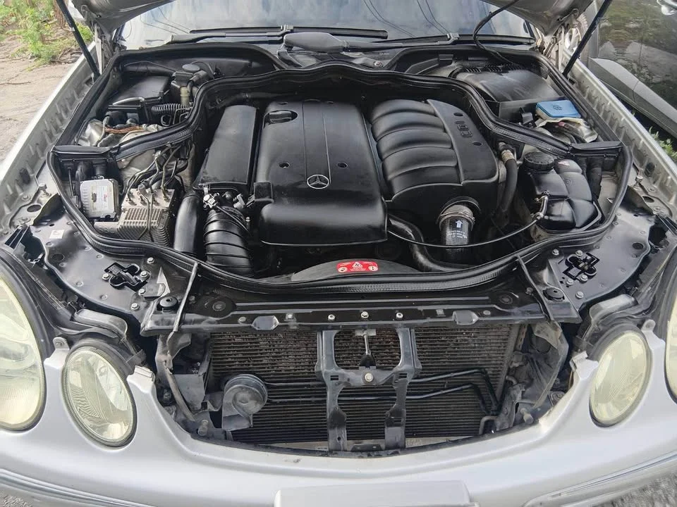 2005 Benz E-Class W211 2