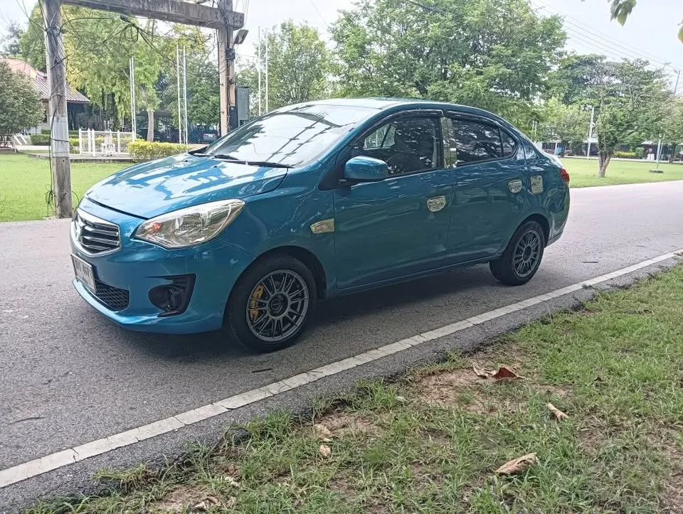 2013 Mitsubishi Attrage VI 3