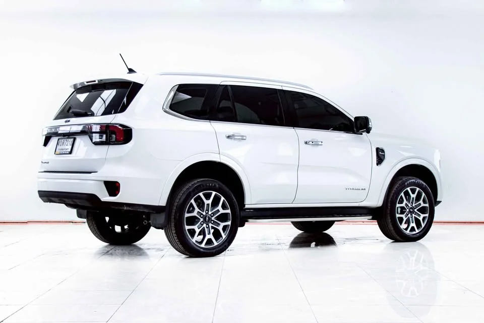 2023 Ford Everest III 2