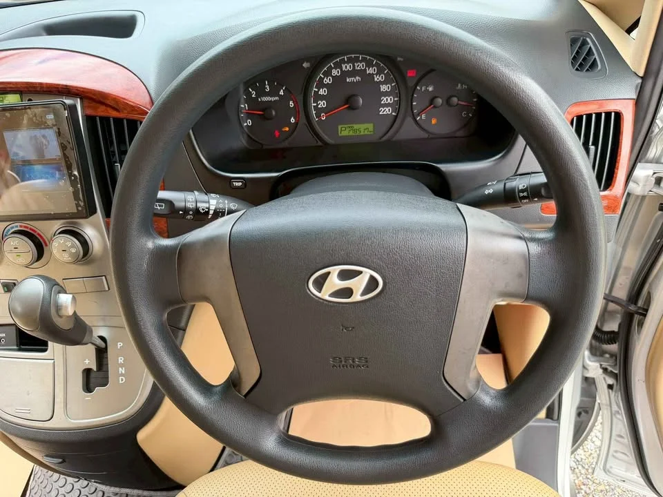 2010 Hyundai H-1 II 3