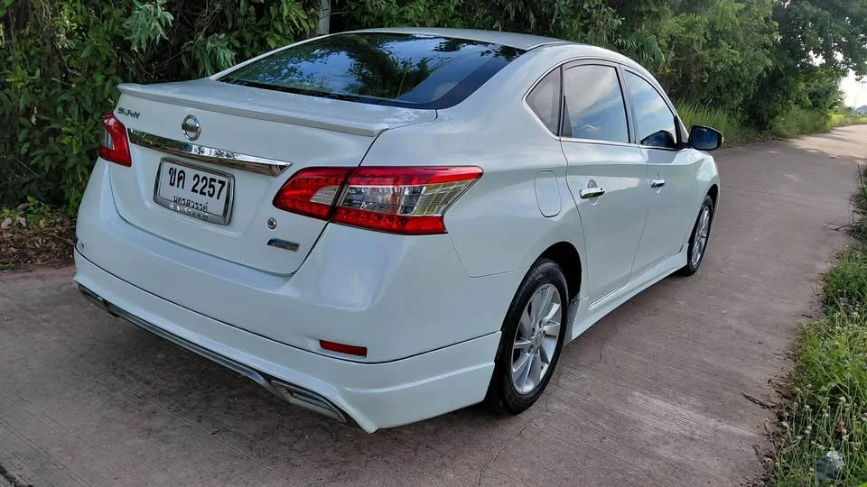 2013 Nissan Sylphy III (B17) 2