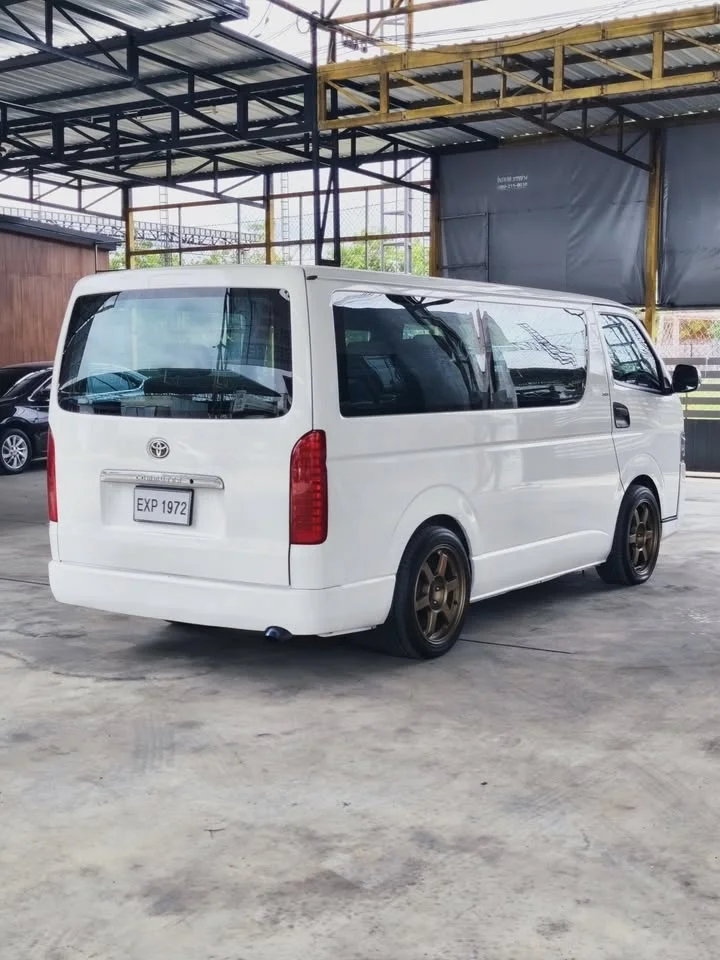 2007 Toyota Commuter V (H200) 2