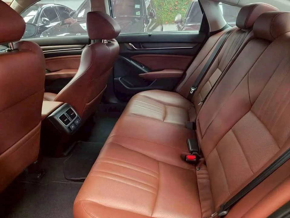 2019 Honda Accord X 2