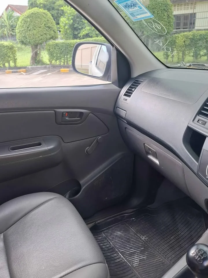 2013 Toyota Hilux VII 3